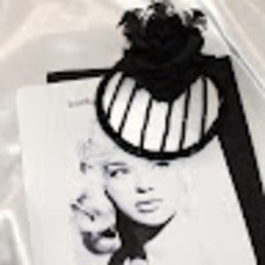 Meet your Posher, Monica